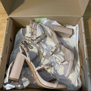 Mix no. 6 Women's Beige Strappy Heels
